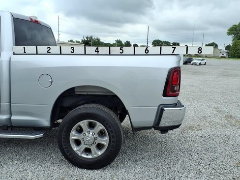 Used 2026 RAM 2500 Big Horn AWD/4WD image 2