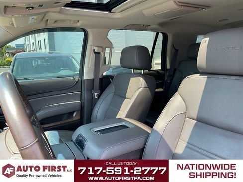 Used 2019 GMC Yukon Denali w/ Denali Ultimate Package AWD/4WD image 15