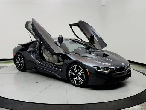 Used 2016 BMW i8 image 10