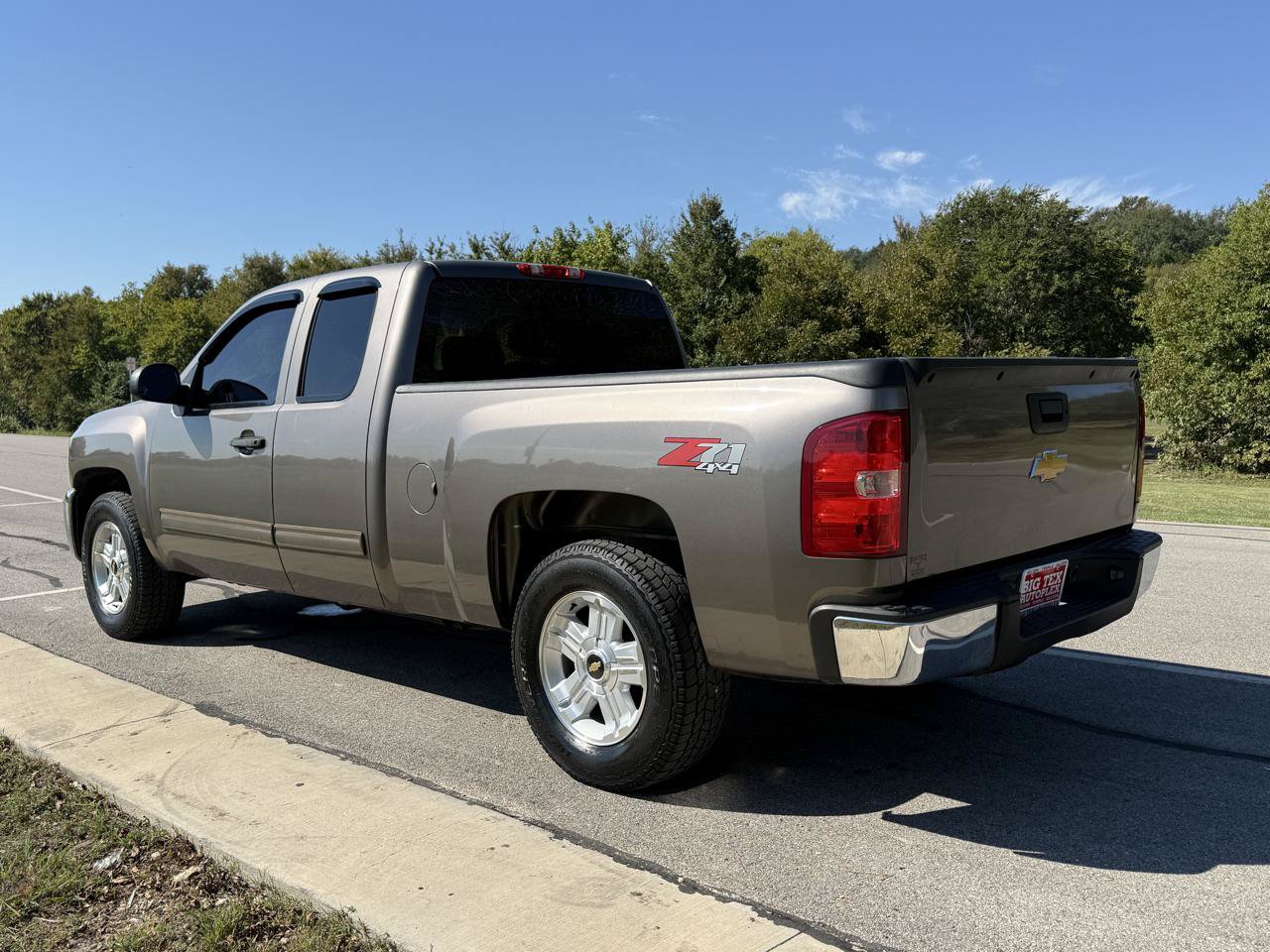 Used 2012 Chevrolet Silverado 1500 LT w/ All-Star Edition AWD/4WD image 7