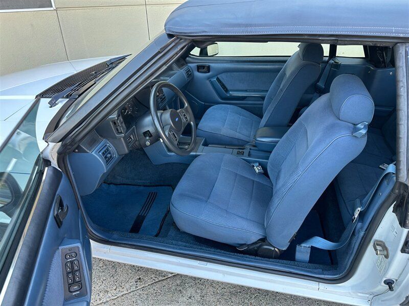Used 1988 Ford Mustang LX RWD image 36