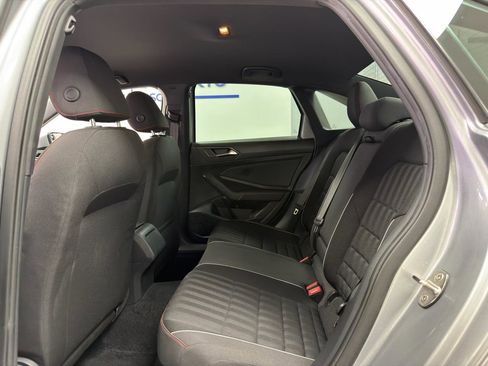 Used 2021 Volkswagen Jetta GLI image 32