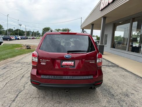 Used 2016 Subaru Forester 2.5i Premium AWD/4WD image 4