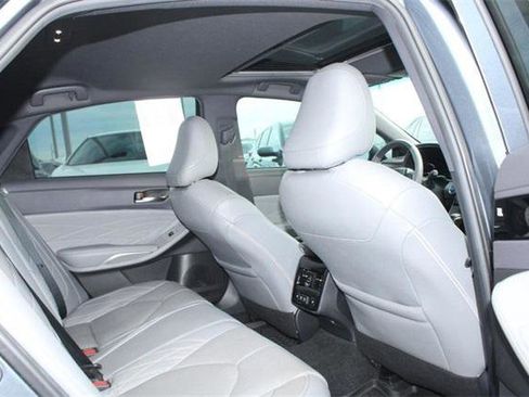 Certified 2020 Toyota Avalon Limited image 10