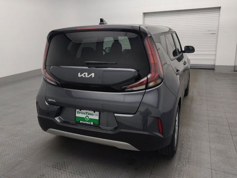 Used 2025 Kia Soul LX FWD image 7