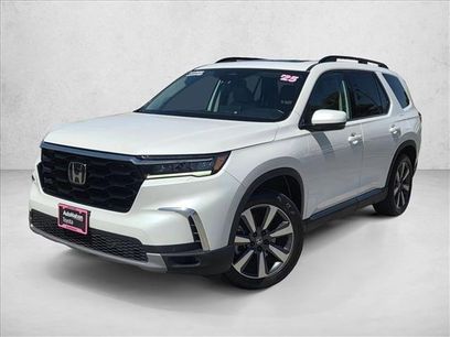Used 2025 Honda Pilot Touring