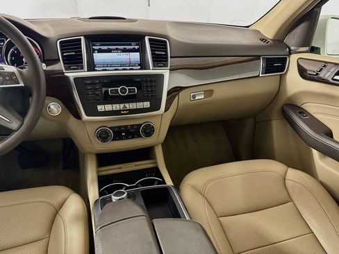 Used 2015 Mercedes-Benz ML 350 4MATIC image 29