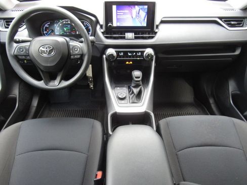 Certified 2025 Toyota RAV4 LE AWD/4WD image 29