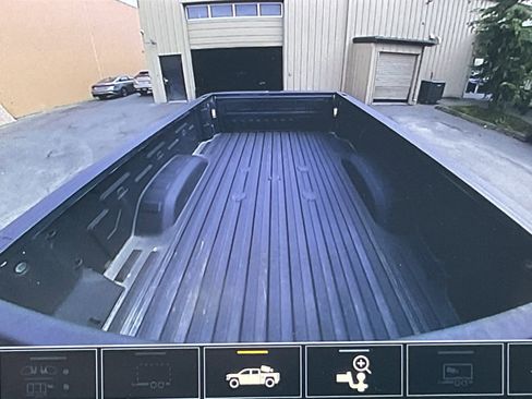 Used 2021 Chevrolet Silverado 2500 High Country w/ Z71 Off-Road Package image 17