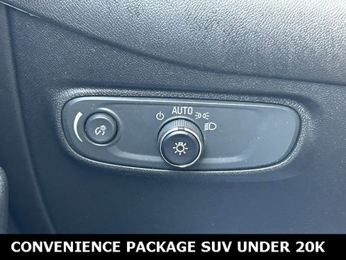 Used 2023 Chevrolet Equinox LT image 20