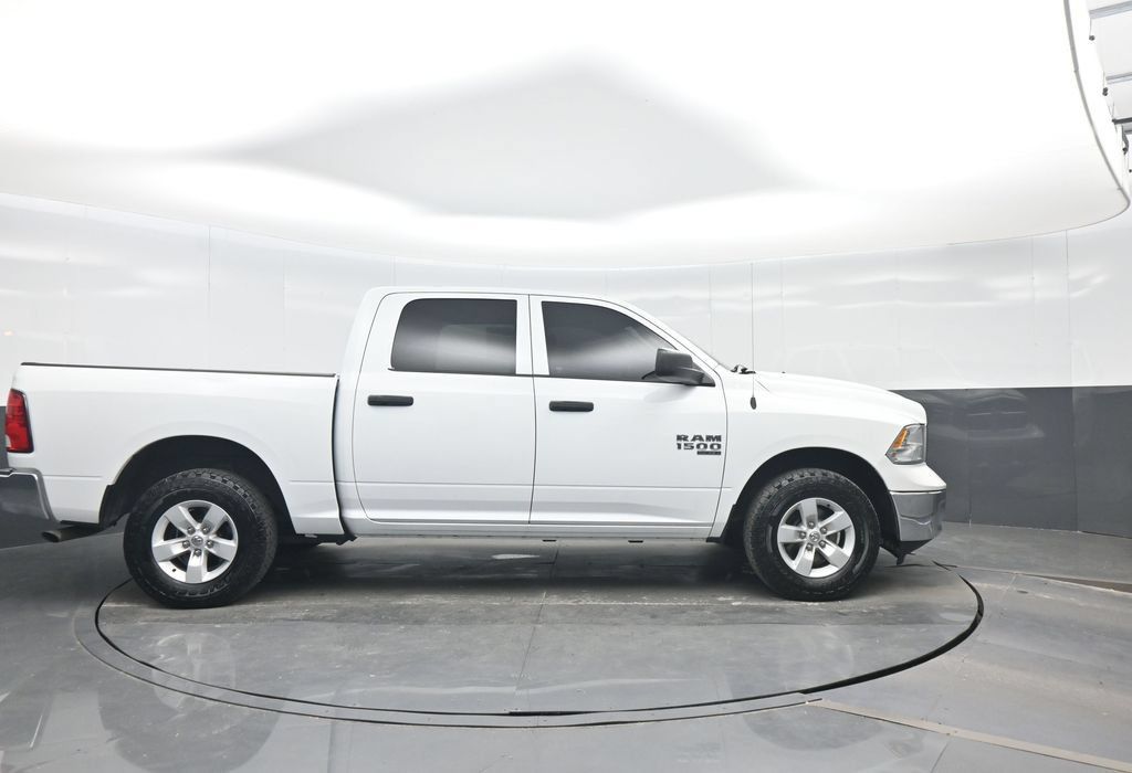 Used 2022 RAM 1500 Classic SLT w/ Electronics Group AWD/4WD image 7