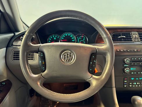 Used 2007 Buick LaCrosse CXS w/ Driver Confidence Package FWD image 11