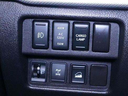 Used 2016 Nissan Titan PRO-4X image 36