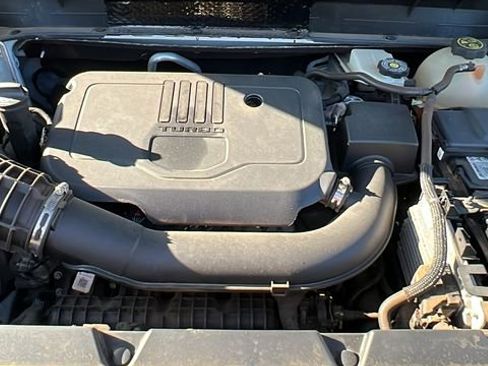 Used 2023 GMC Acadia SLT image 12