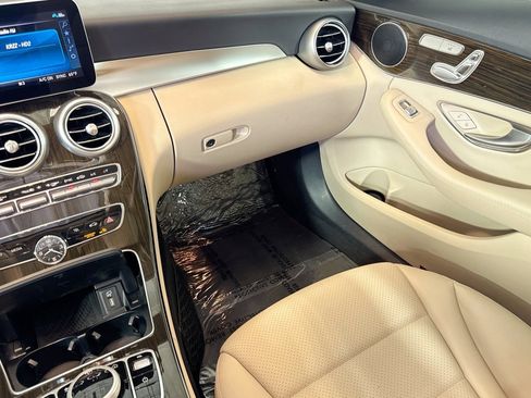 Used 2020 Mercedes-Benz C 300 Sedan image 22
