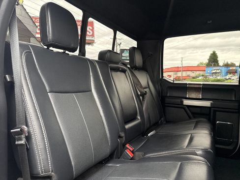 Used 2022 Ford F250 Lariat w/ Lariat Ultimate Package AWD/4WD image 24