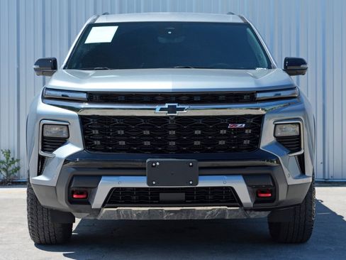 Used 2024 Chevrolet Traverse Z71 w/ Enhanced Driving Package image 6