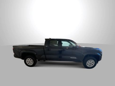 New 2026 Toyota Tacoma SR5 image 9