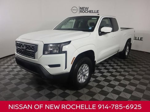 Certified 2024 Nissan Frontier SV w/ Technology Package image 1