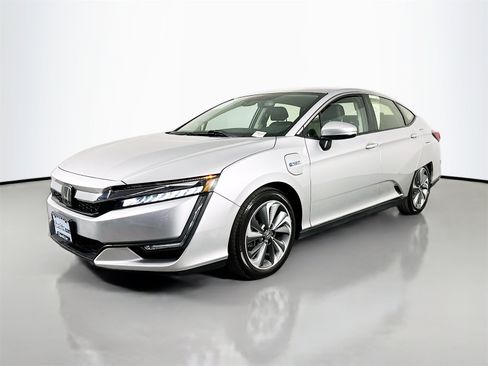 Used 2018 Honda Clarity Plug-In Hybrid image 3