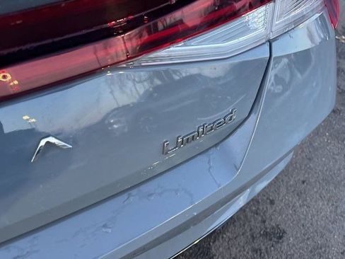 Used 2022 Hyundai Elantra Limited image 50