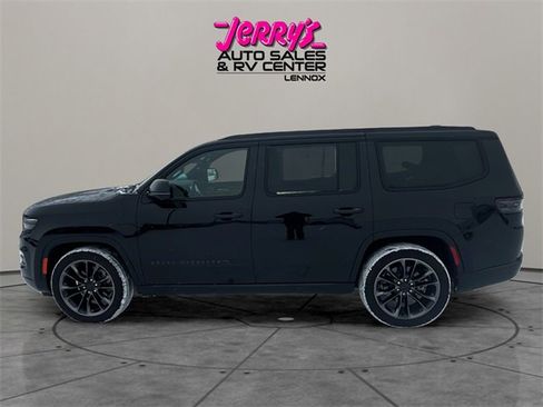 Used 2025 Jeep Grand Wagoneer Series III w/ Rear Seat Video Group 1 image 11