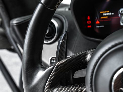 Used 2017 McLaren 570S image 26