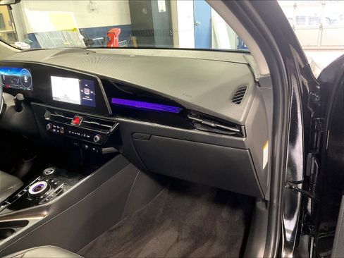 Used 2024 Kia Niro Wind w/ Wind Preserve Package FWD image 13