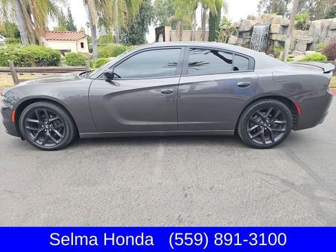 Used 2021 Dodge Charger SXT w/ Blacktop Package RWD image 1