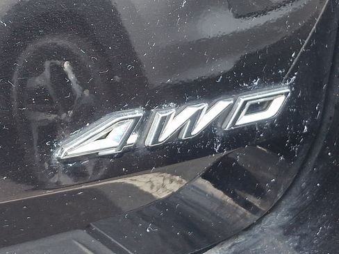 Used 2021 Ford Explorer XLT w/ Class III Trailer Tow Package AWD/4WD image 8