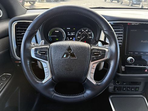 Used 2020 Mitsubishi Outlander GT image 21