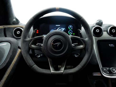 Used 2019 McLaren 600LT RWD image 35