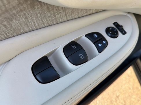 Used 2021 Nissan Murano SV w/ SV Special Edition Package image 20