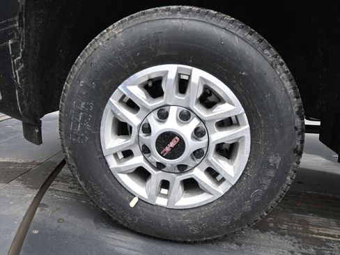 New 2026 GMC Sierra 2500 Pro w/ 1SA Pro Safety Plus Package AWD/4WD image 10
