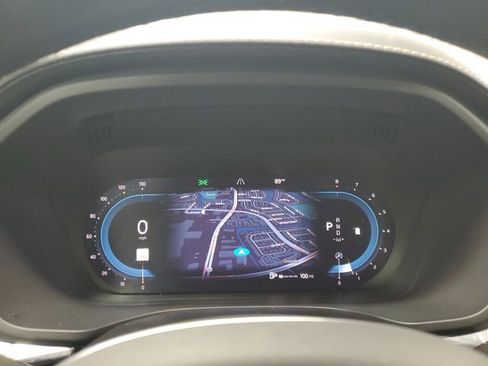 Used 2022 Volvo XC60 B6 R-Design image 19