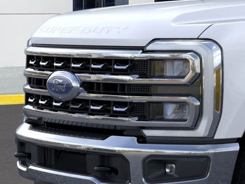 New 2026 Ford F250 Lariat w/ Chrome Package image 17