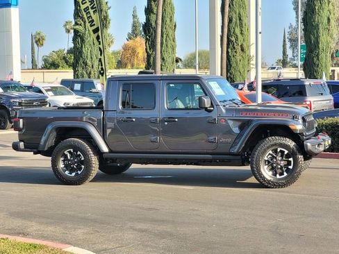 Used 2026 Jeep Gladiator Rubicon w/ Safety Group image 3