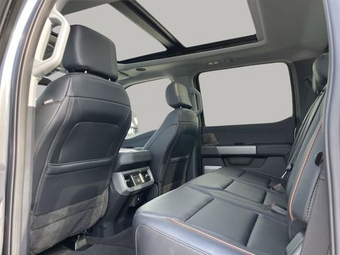 New 2026 Ford F250 Lariat w/ Black Appearance Package AWD/4WD image 16