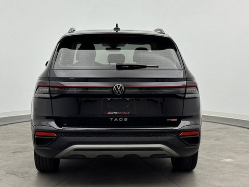 Used 2025 Volkswagen Taos S FWD image 6
