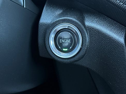 Used 2021 Chevrolet TrailBlazer LT w/ Convenience Package image 28