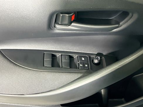 Used 2025 Toyota Corolla LE FWD image 16