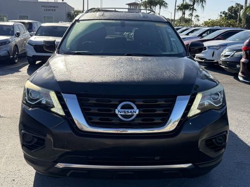 Used 2018 Nissan Pathfinder S FWD image 3