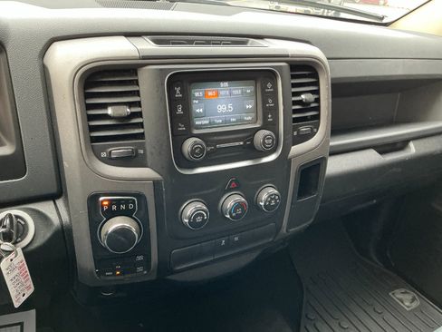 Used 2017 RAM 1500 Express w/ Black Ram 1500 Express Group image 12