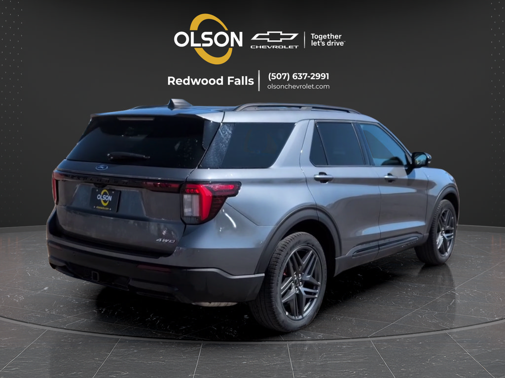 Used 2025 Ford Explorer ST-Line w/ ST-Line Street Pack AWD/4WD image 10