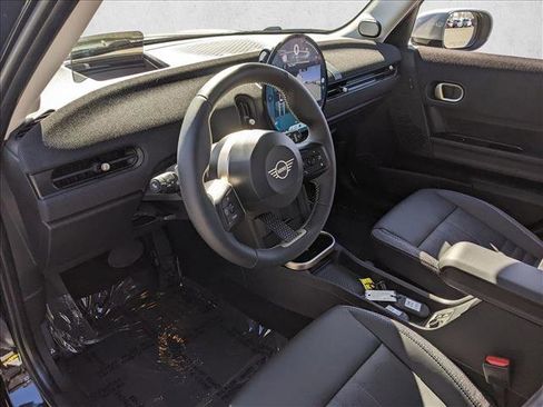 Certified 2025 MINI Cooper S image 10