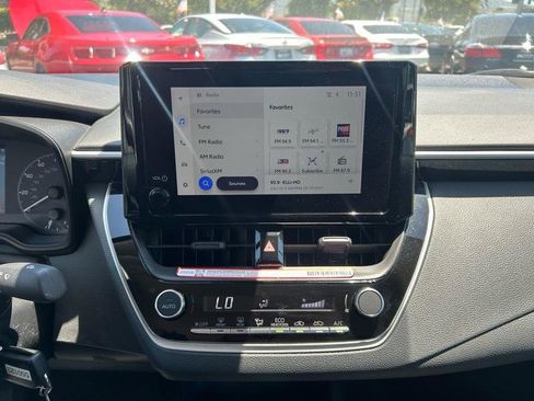 Used 2025 Toyota Corolla LE FWD image 12