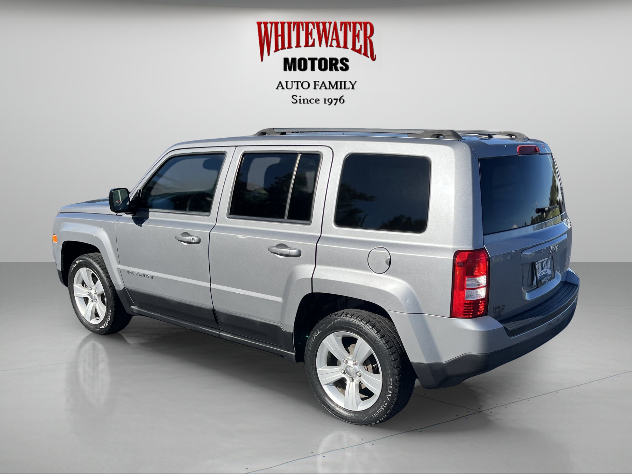 Used 2016 Jeep Patriot Latitude FWD image 3
