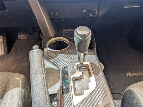 Used 2014 Toyota RAV4 XLE AWD/4WD image 15