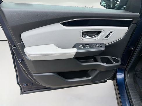 Certified 2024 Honda Pilot Touring image 20