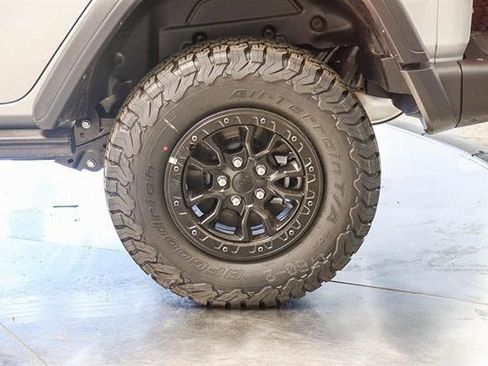 New 2023 Jeep Wrangler Unlimited Rubicon 4xe image 30